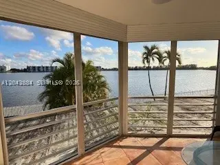 1100 NE 191st St #24E, Miami, FL 33179