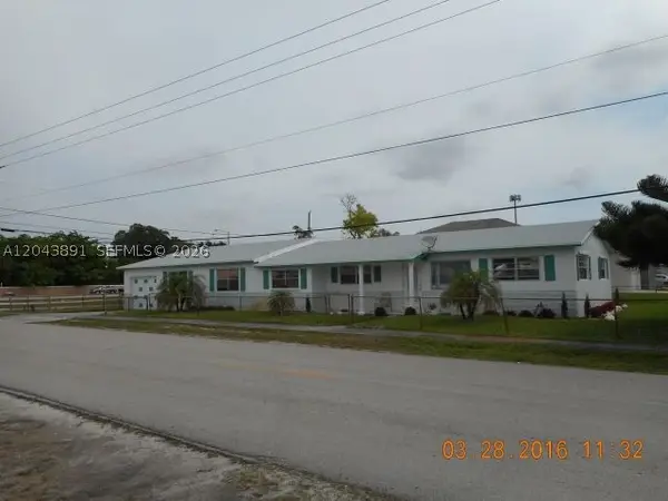 Address Withheld By Seller, West Park, FL 33023
