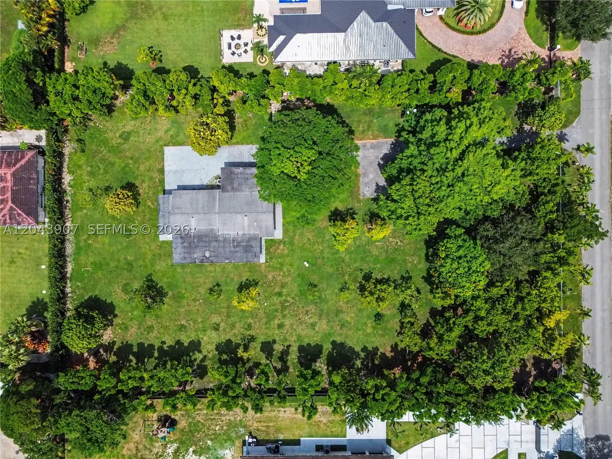 11380 SW 93rd St, Miami, FL 33176 - #1
