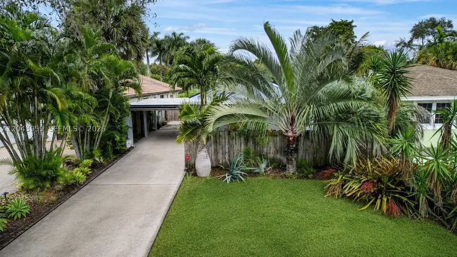 1401 NE 33rd St, Oakland Park, FL 33334 - #3
