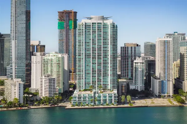 1331 Brickell Bay Dr #904, Miami, FL 33131