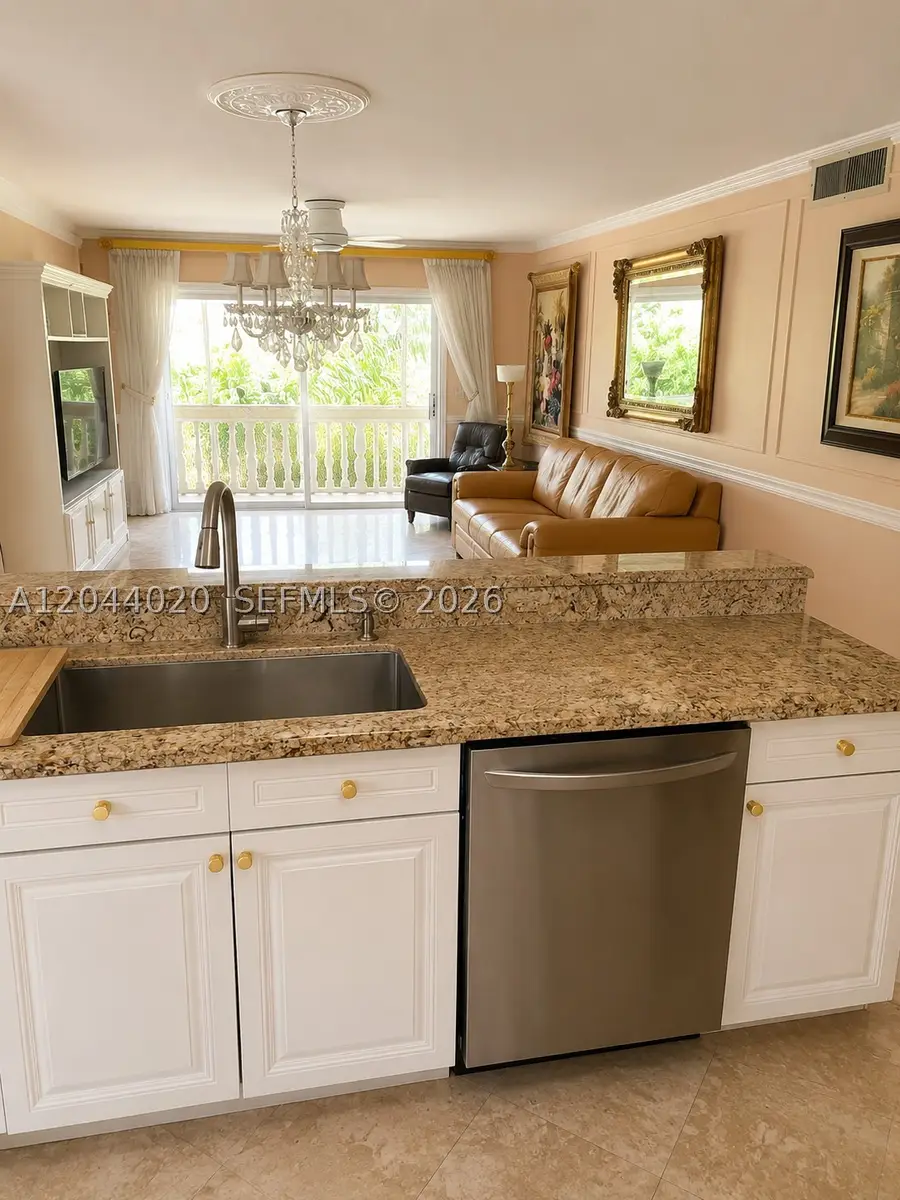 219 NE 14th Ave #306, Hallandale Beach, FL 33009 - #3