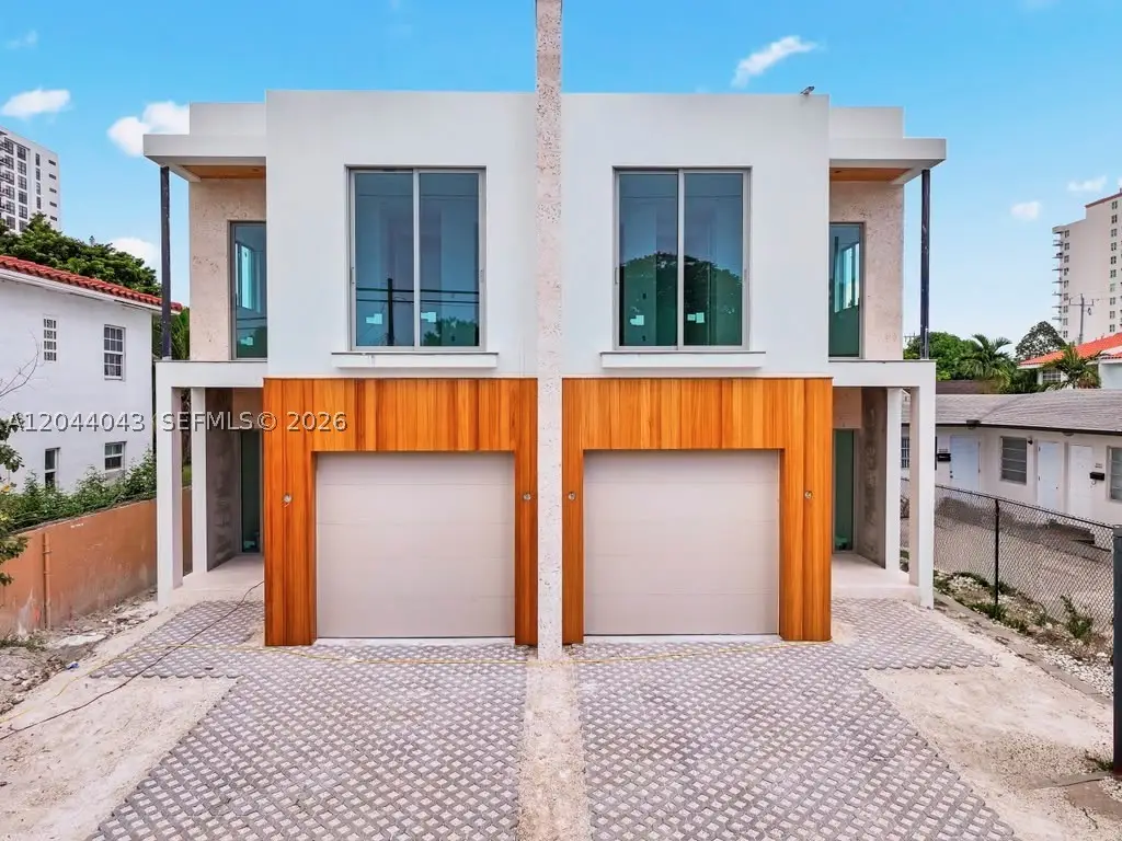 3121 SW 23rd St, Miami, FL 33145 - #1
