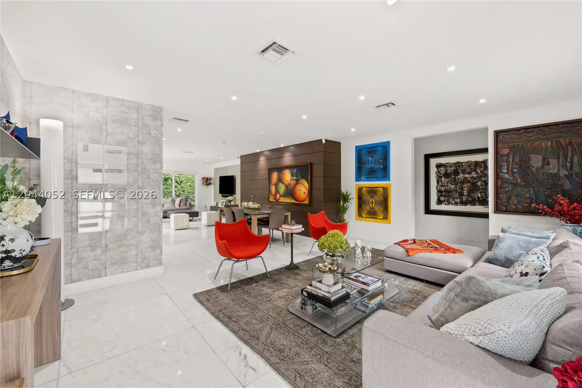 721 Bird Rd, Coral Gables, FL 33146 - #1