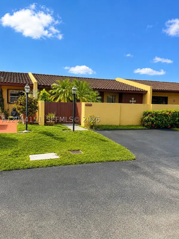 14725 SW 86th Ln, Miami, FL 33193