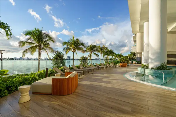 700 NE 23rd St #2304, Miami, FL 33137