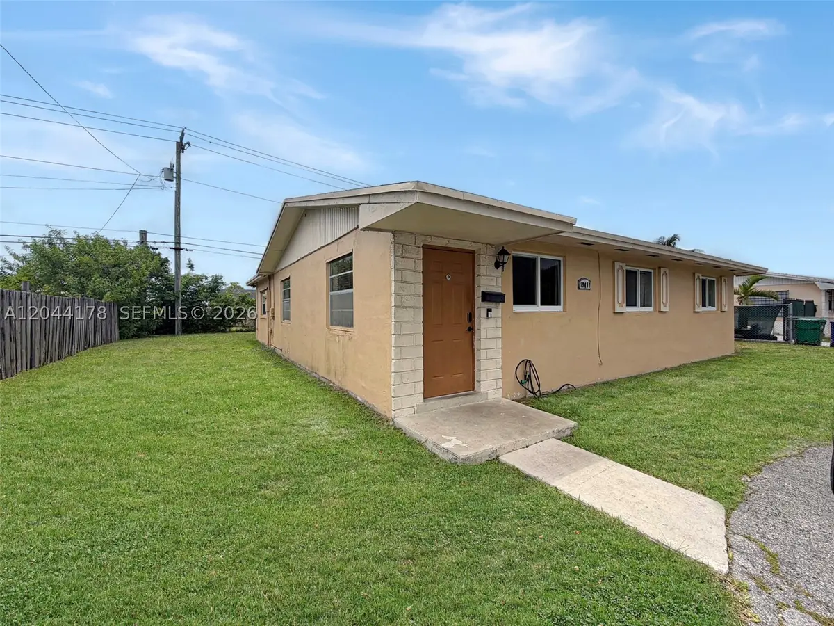 19411 SW 117th Ave, Miami, FL 33177 - #1