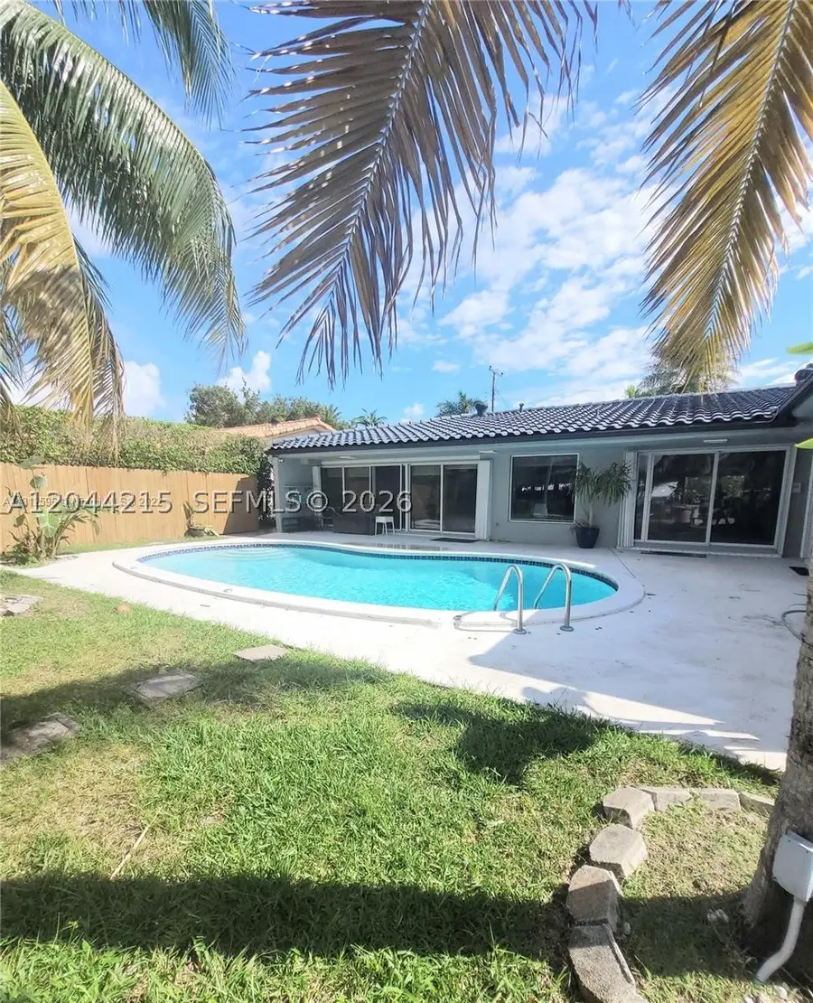 13140 Coronado Dr, North Miami, FL 33181 - #3
