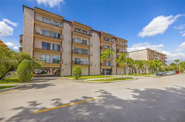 1950 W 54th St #206, Hialeah, FL 33012