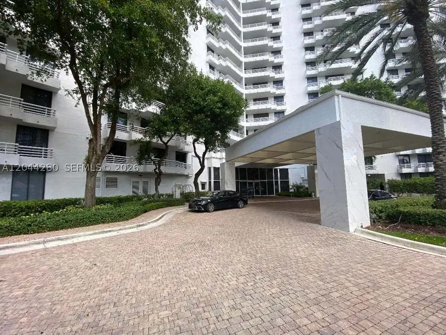 3300 NE 192nd St #612, Aventura, FL 33180 - #2
