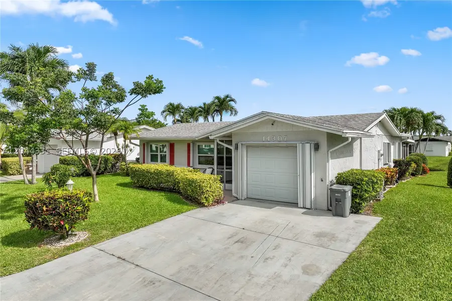 14307 Amapola Dr, Delray Beach, FL 33484 - #2