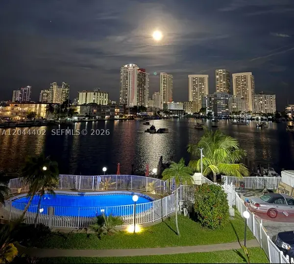 450 Golden Isles Dr #2H, Hallandale Beach, FL 33009