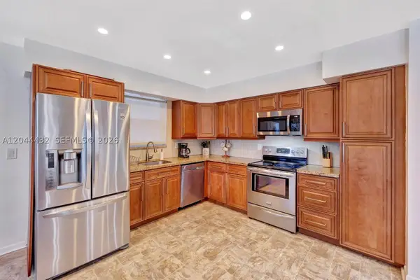 45 SE 14th St, Dania Beach, FL 33004