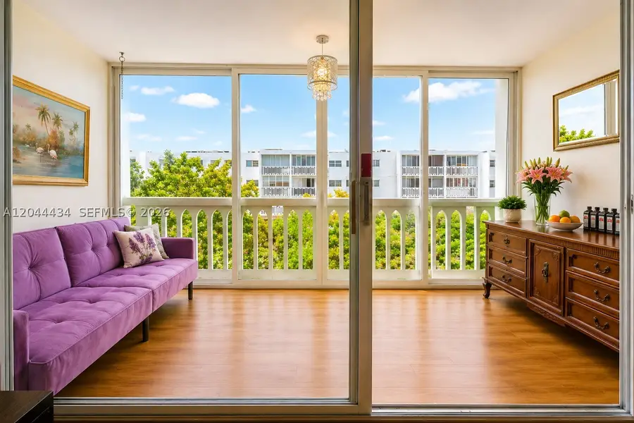 300 NE 12th Ave #606, Hallandale Beach, FL 33009 - #3