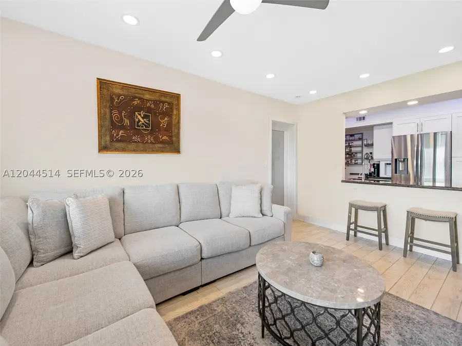 1000 River Reach Dr #516, Fort Lauderdale, FL 33315 - #3