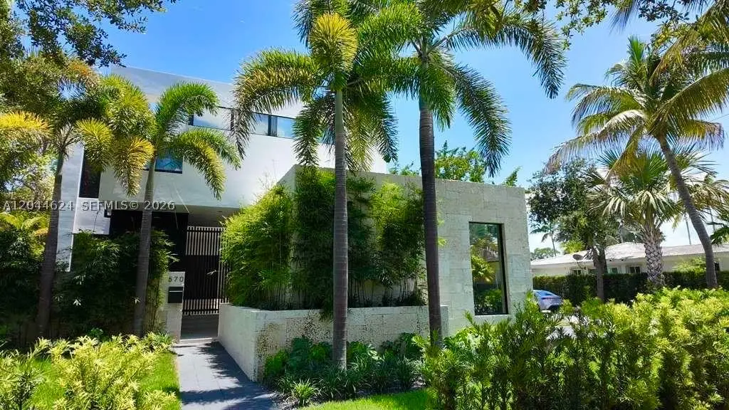 570 S Shore Dr, Miami Beach, FL 33141 - #1