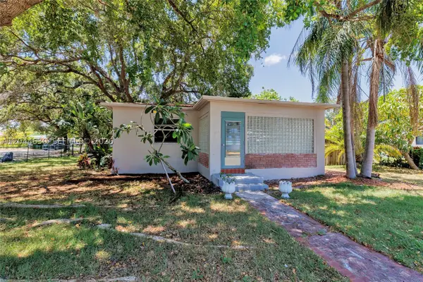 842 S 28th Ave, Hollywood, FL 33020