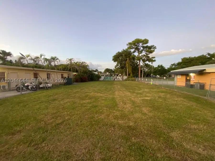 3021 W Flagler St, Miami, FL 33135 - #2