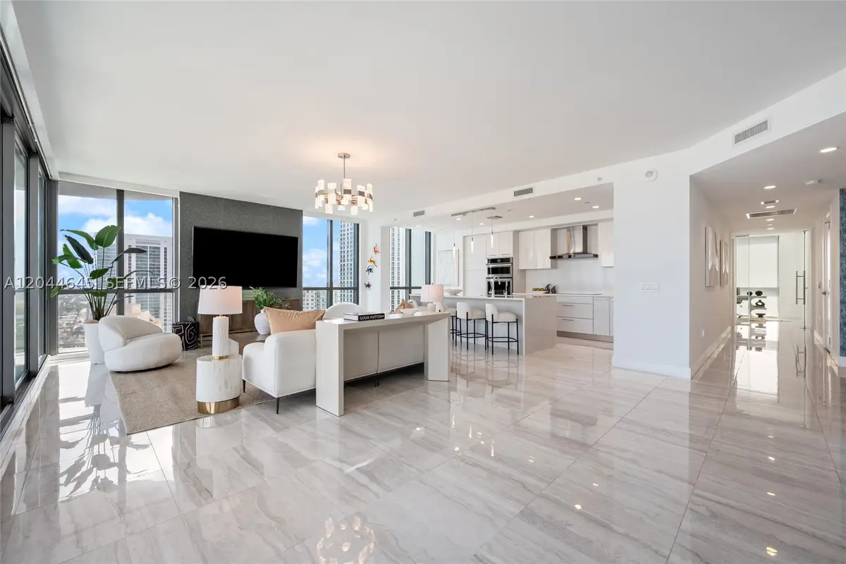 100 E Las Olas Blvd #3201, Fort Lauderdale, FL 33301 - #1