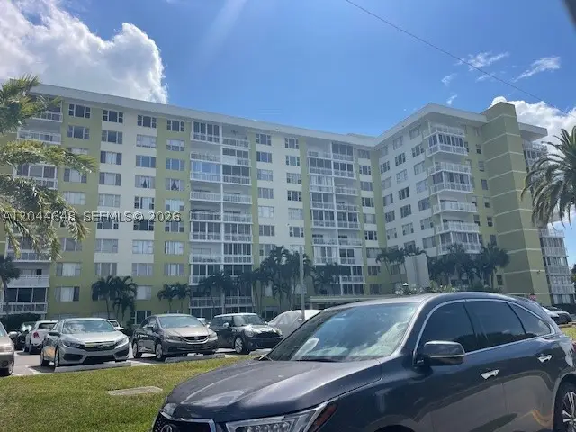 4400 Hillcrest Dr #701B, Hollywood, FL 33021 - #2