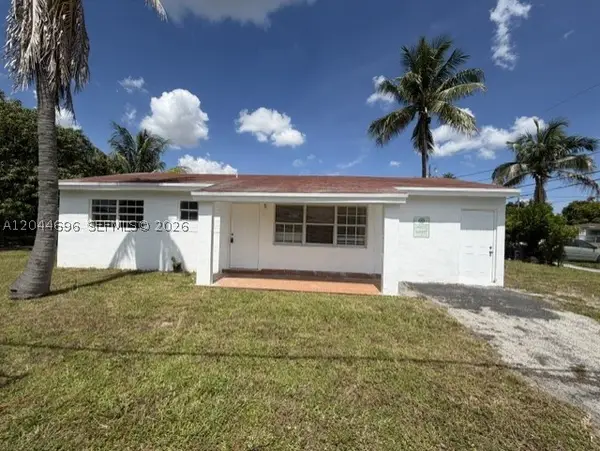 2115 SW 50th Ave, West Park, FL 33023