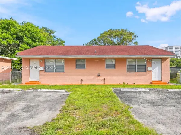 211 SE 10th St, Hallandale Beach, FL 33009