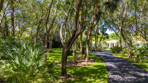 12121 SW 64th Ave, Pinecrest, FL 33156