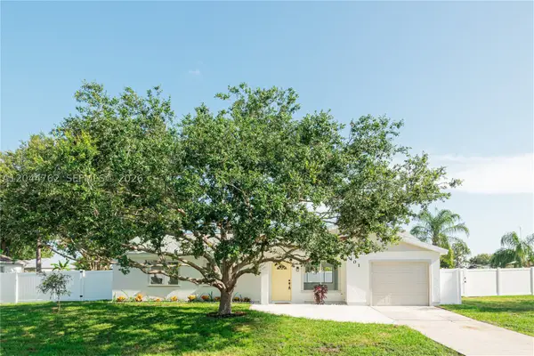 401 SW College Park Rd, Port St Lucie, FL 34953