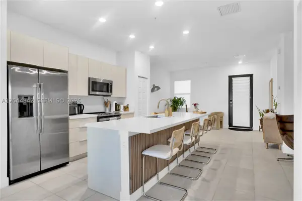 7819 NW 104th Ave #23, Doral, FL 33178