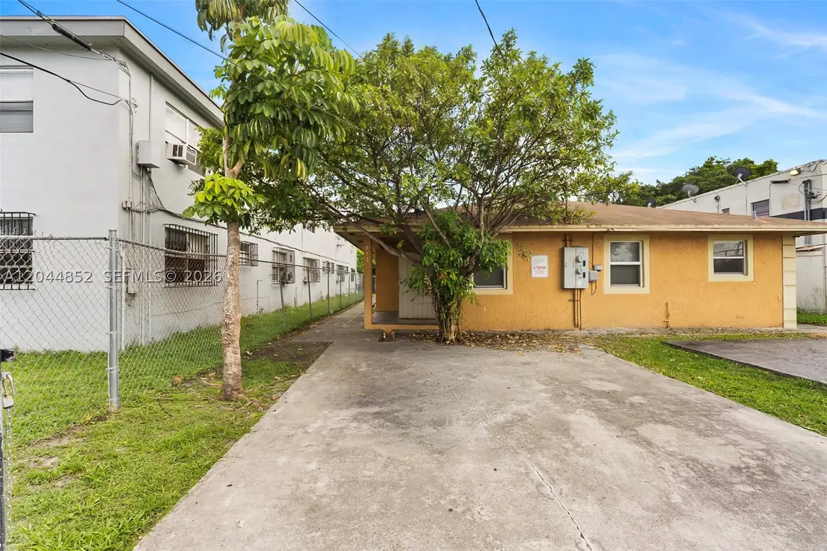 812 NW 70th St, Miami, FL 33150 - #1