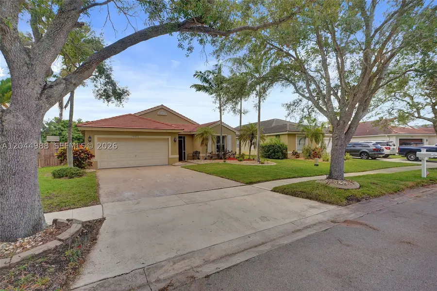 19473 NW 24th Pl, Pembroke Pines, FL 33029 - #3