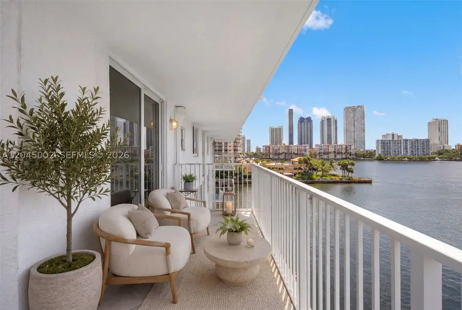 4000 NE 169th St #607, North Miami Beach, FL 33160 - #3