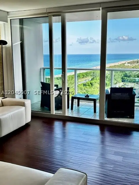 100 Bayview Dr #2124, Sunny Isles Beach, FL 33160