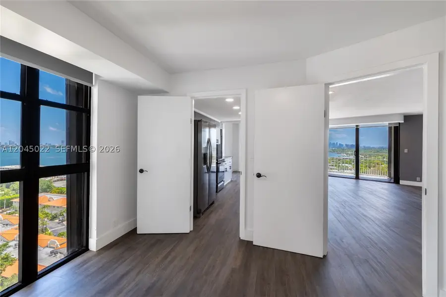 1000 Quayside Ter #1702, Miami, FL 33138 - #3