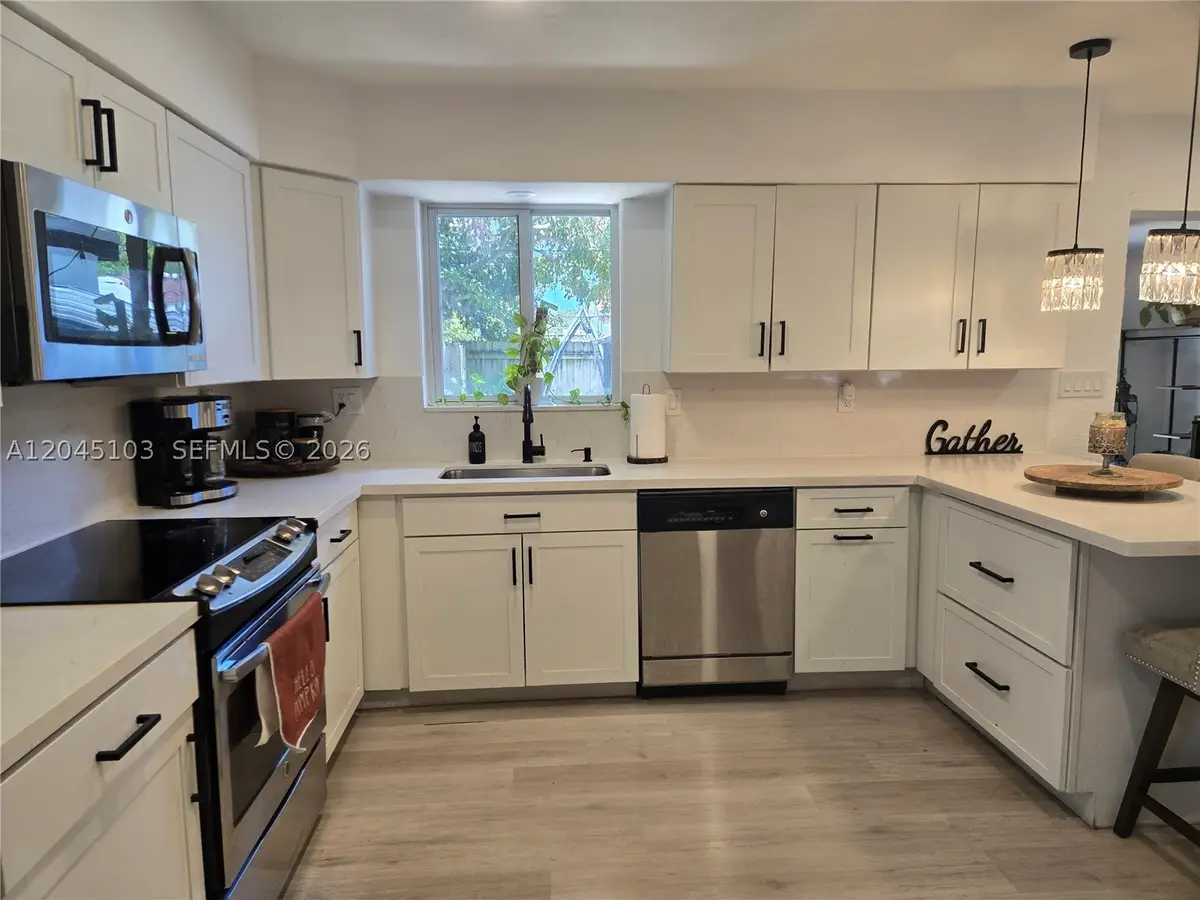 1131 N 75th Ave, Hollywood, FL 33024 - #1