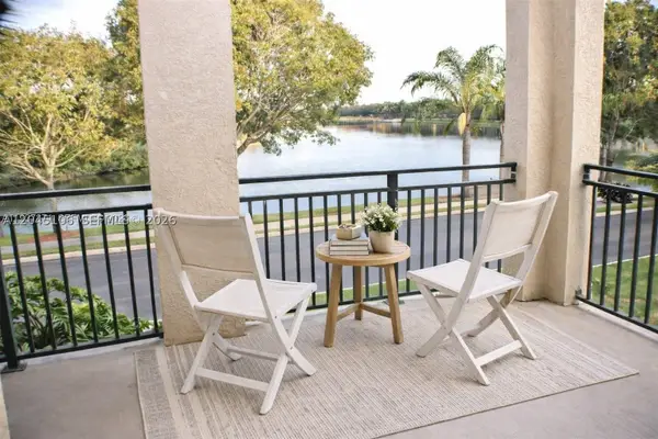 2493 Centergate Dr #204, Miramar, FL 33025