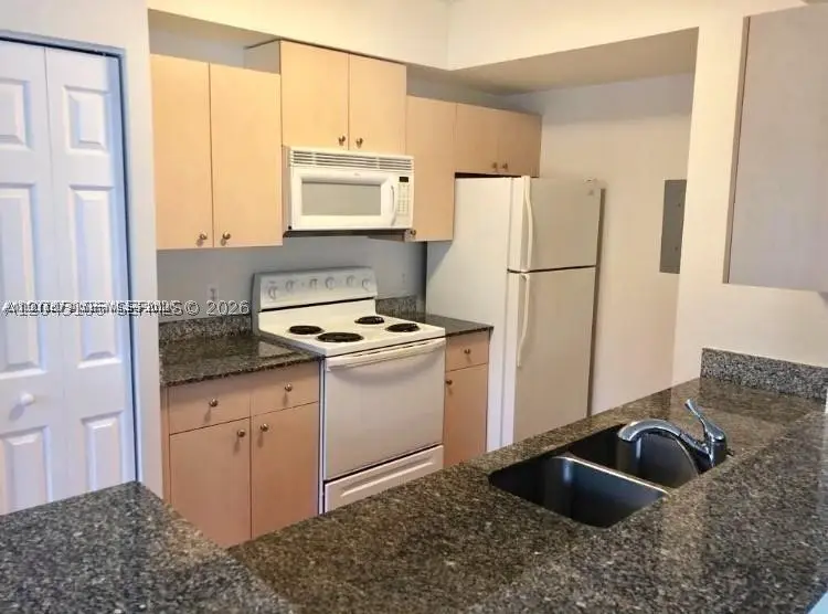 2493 Centergate Dr #204, Miramar, FL 33025 - #3