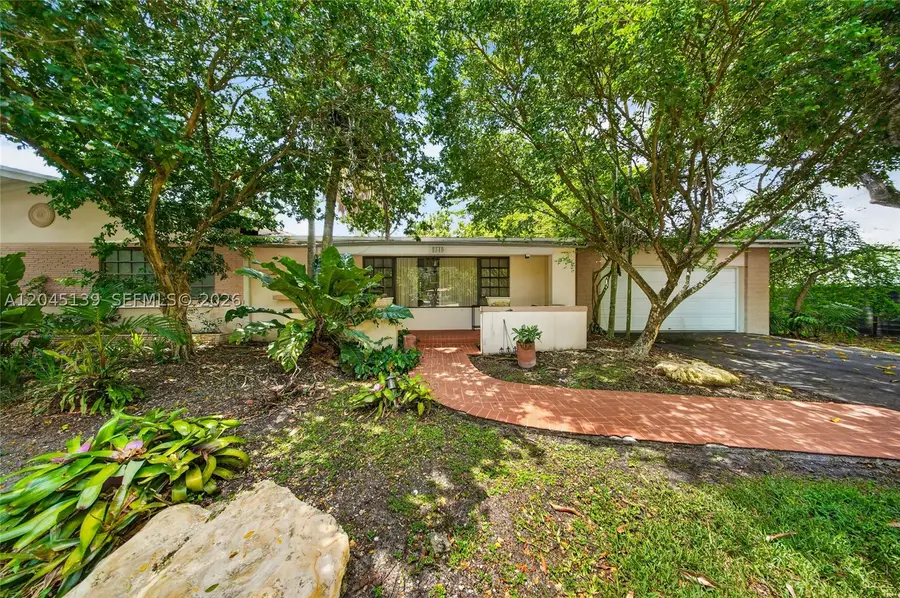 8340 SW 151st St, Palmetto Bay, FL 33158 - #2