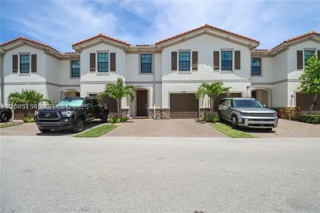 2014 Sugar Maple Dr #2014, Riviera Beach, FL 33410 - #2