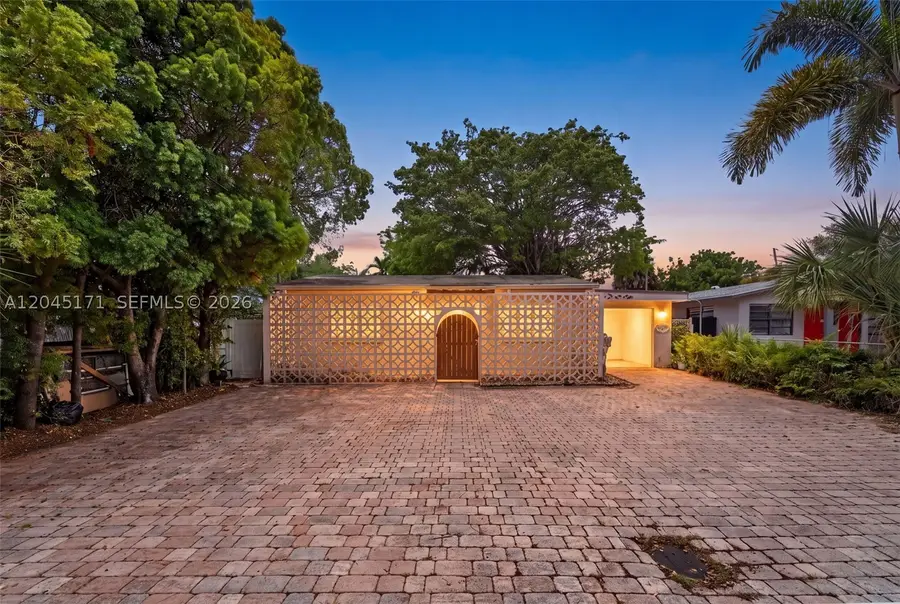 1805 N Dixie Hwy, Fort Lauderdale, FL 33305 - #2
