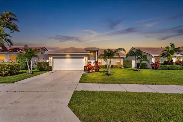 4461 NW 20th Ave, Oakland Park, FL 33309