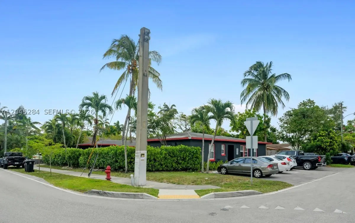 620 Sw 7th St Unit 1-6, Fort Lauderdale, FL 33315 - #1