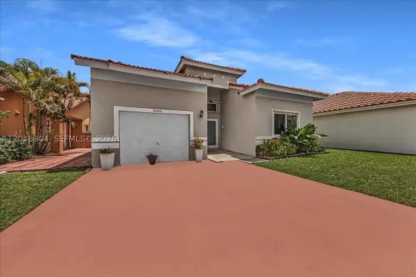 5542 NW 190th Ln, Miami Gardens, FL 33055