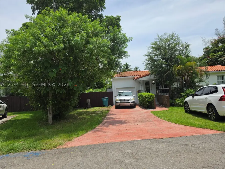 10801 NE 10th Ave, Biscayne Park, FL 33161 - #3
