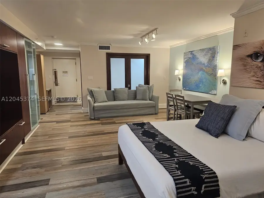 1024 Ocean Dr #A305, Miami Beach, FL 33139 - #2