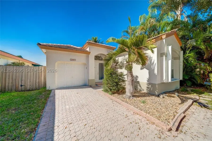 2924 NW 99th Pl, Doral, FL 33172 - #2
