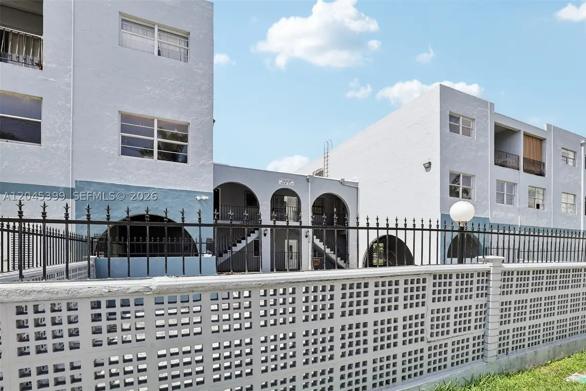 1300 W 53rd St #25, Hialeah, FL 33012 - #1