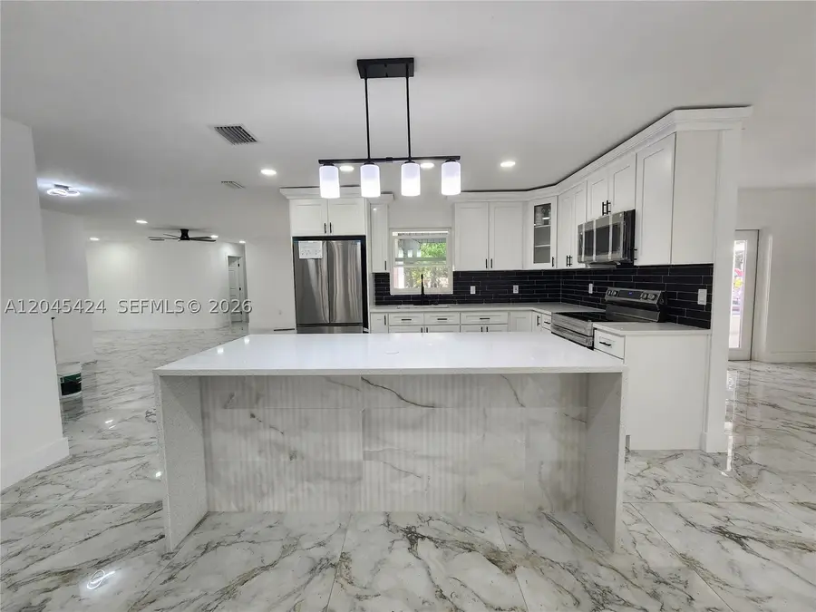 3133 Washigton Road, Valrico, FL 33594 - #3