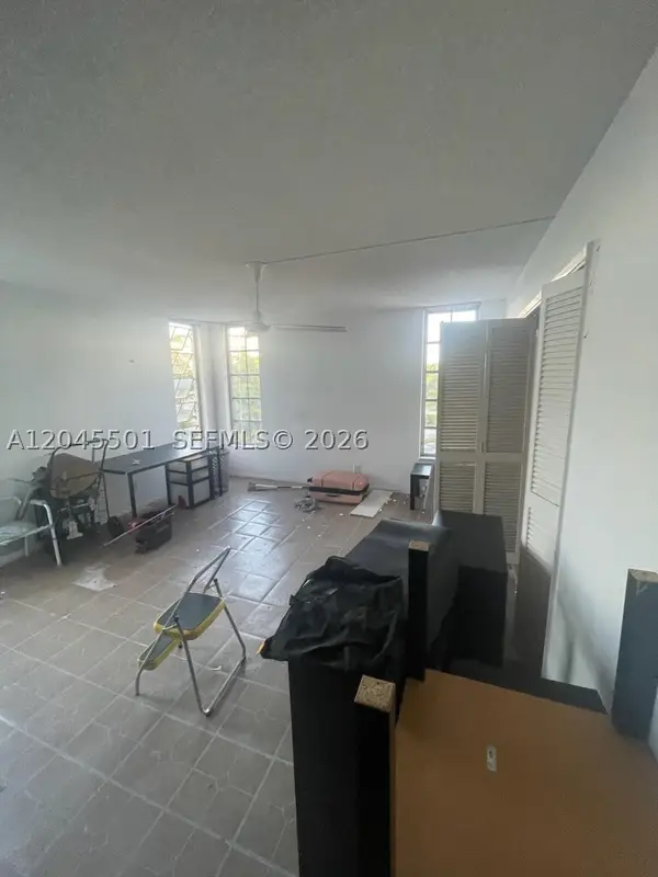 3090 N Course Dr #401, Pompano Beach, FL 33069