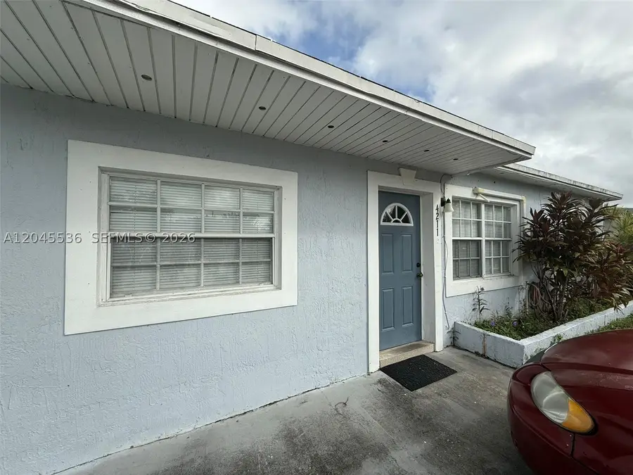 4211 SW 38th St, West Park, FL 33023 - #3
